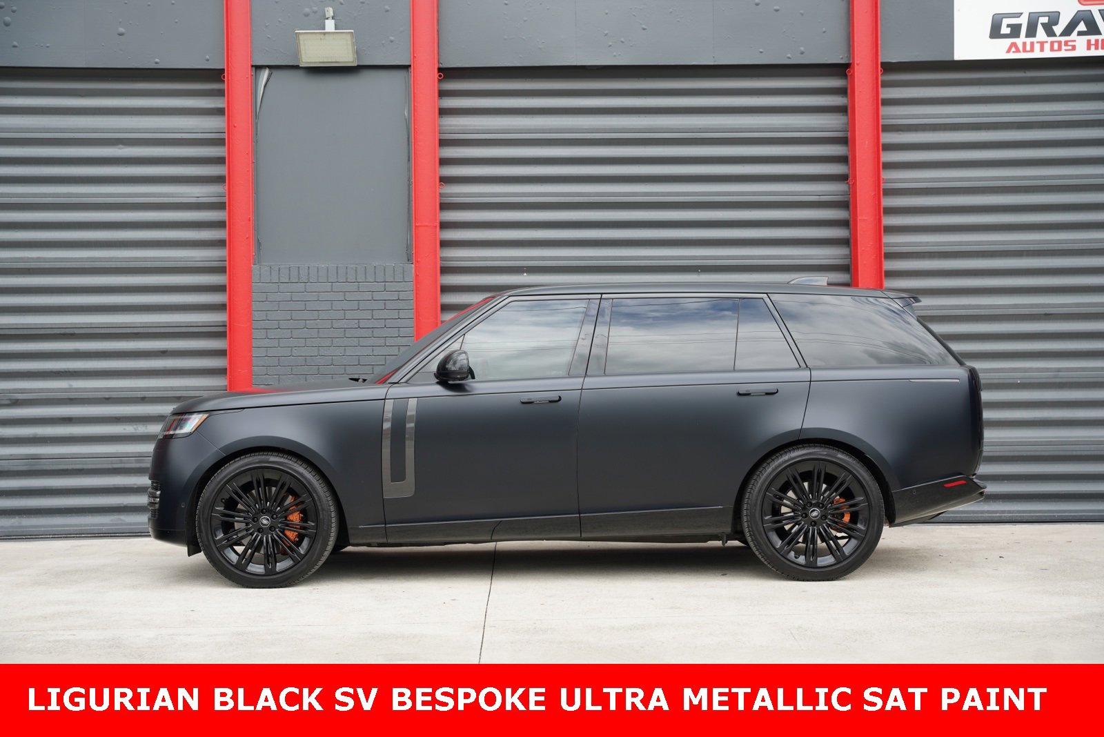 Used 2023 Land Rover Range Rover Long Wheelbase SE image 2