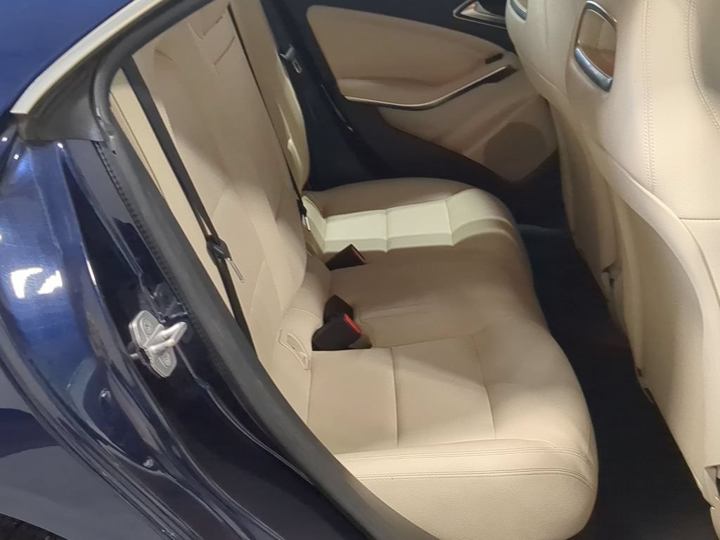 Used 2018 Mercedes-Benz CLA 250 4MATIC image 23