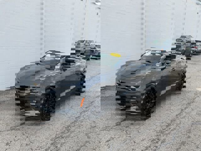 Used 2018 Chevrolet Camaro SS image 29