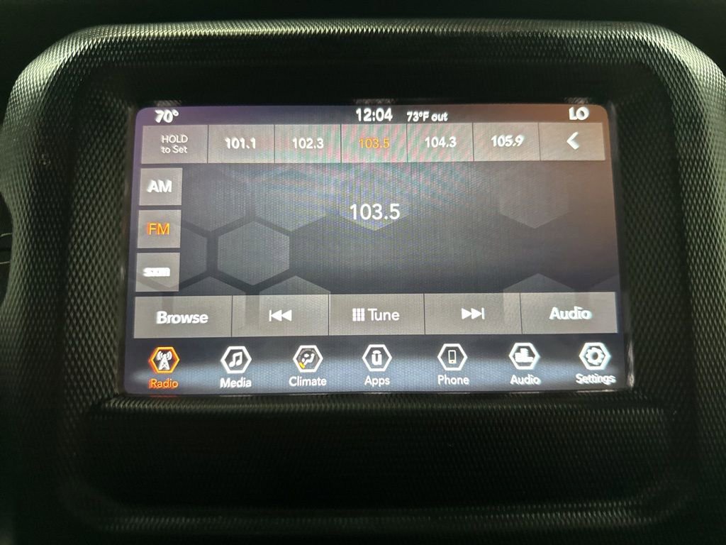 Used 2018 Jeep Wrangler Unlimited Sahara image 26