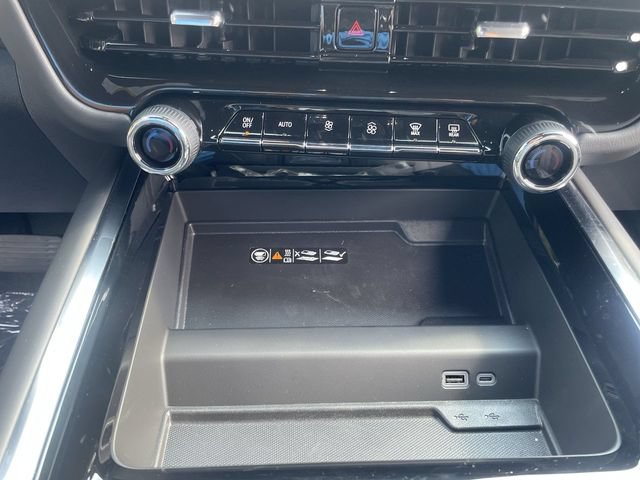 New 2026 Chevrolet Suburban High Country AWD/4WD image 21