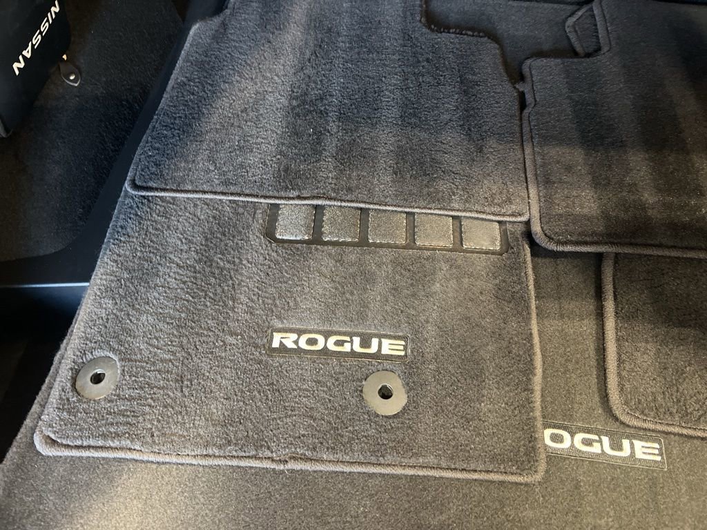 Certified 2023 Nissan Rogue SV w/ SV Premium B Package image 15