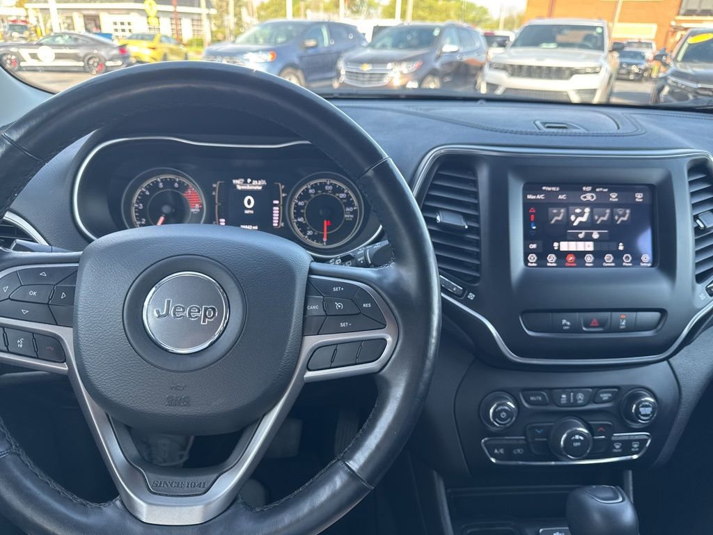 Used 2021 Jeep Cherokee Latitude Lux FWD image 14