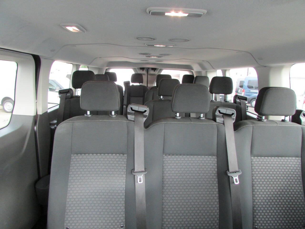 Used 2023 Ford Transit 350 XL image 27