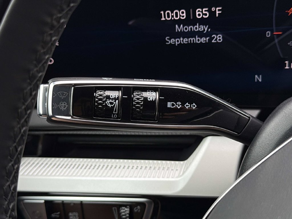 New 2027 Cadillac Optiq Sport RWD image 18