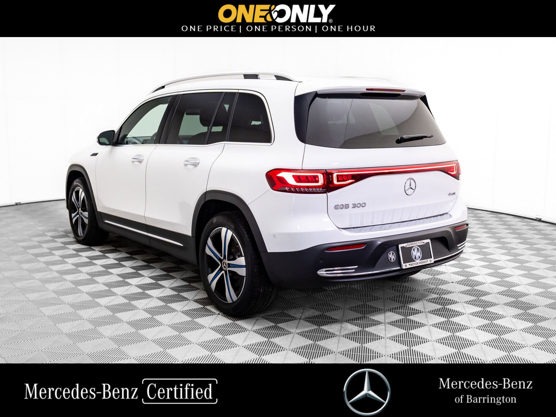 Certified 2023 Mercedes-Benz EQB 300 4MATIC image 3