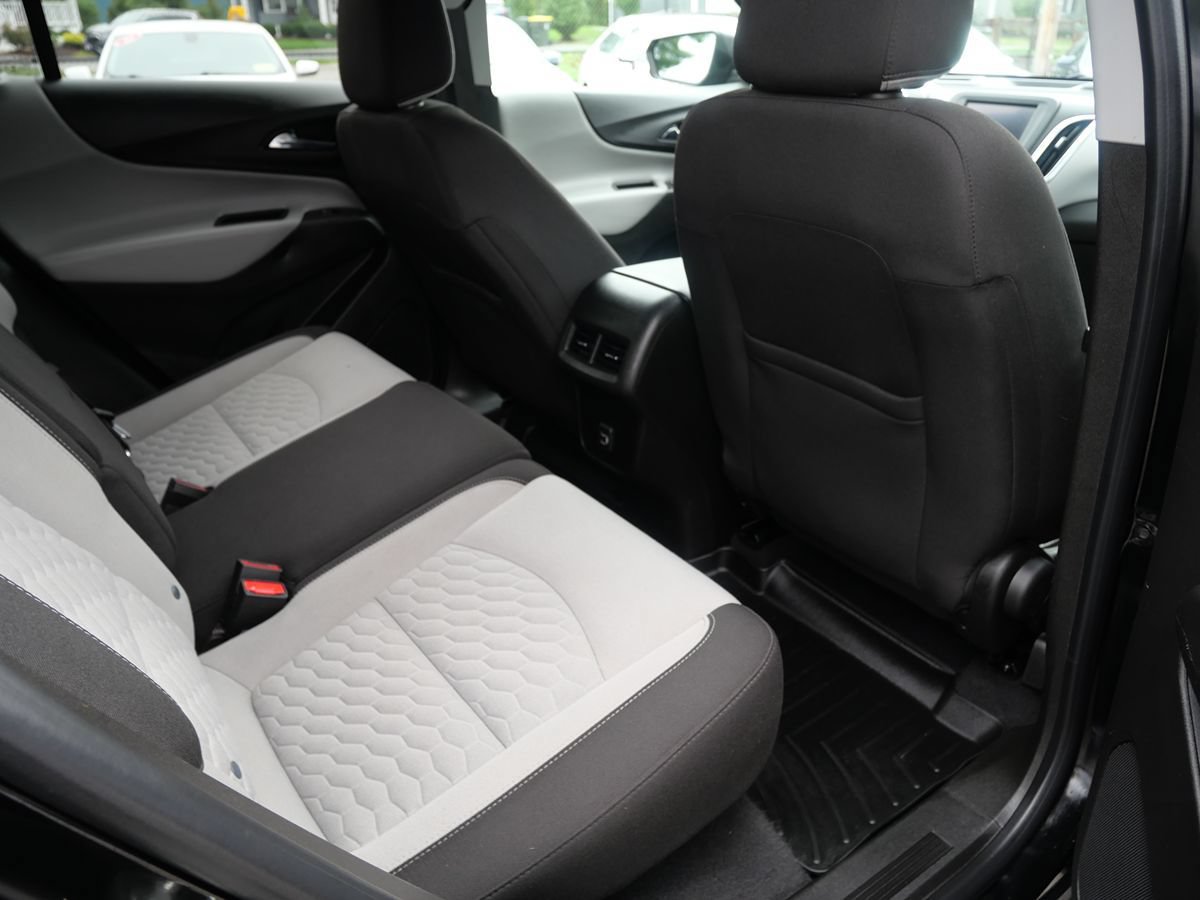 Used 2021 Chevrolet Equinox LS AWD/4WD image 26