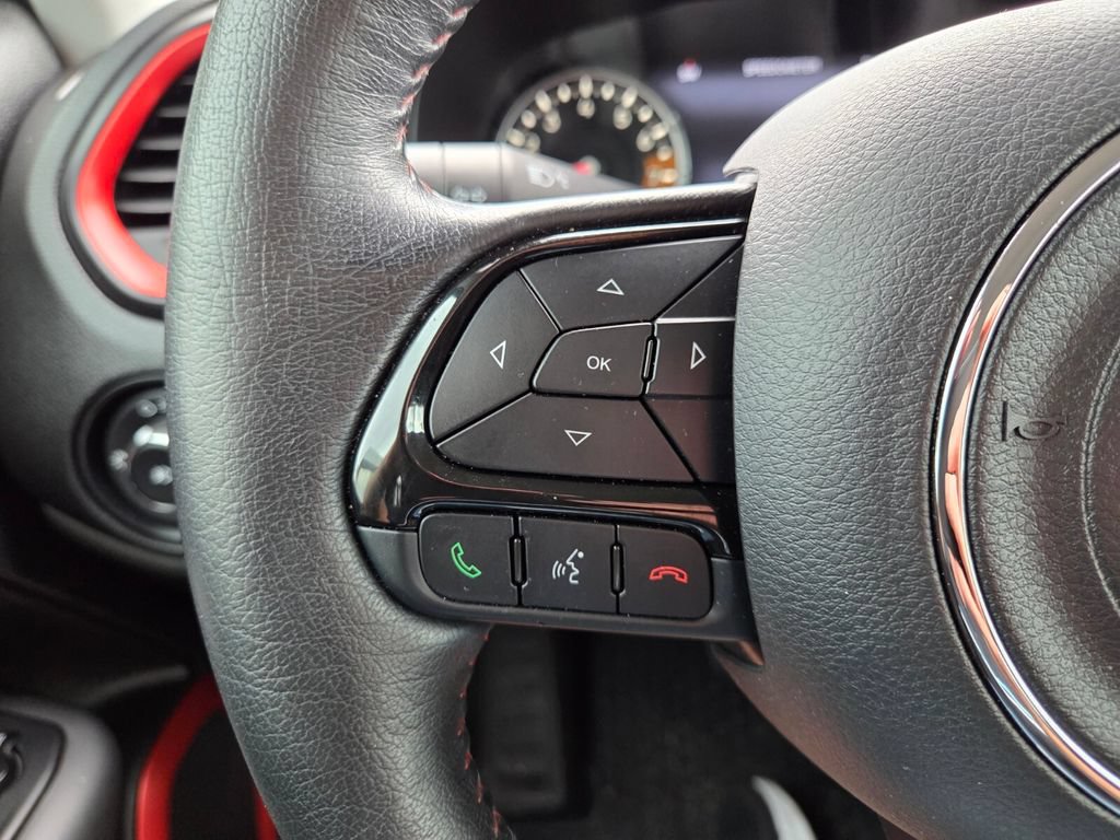 Used 2022 Jeep Renegade Trailhawk AWD/4WD image 29
