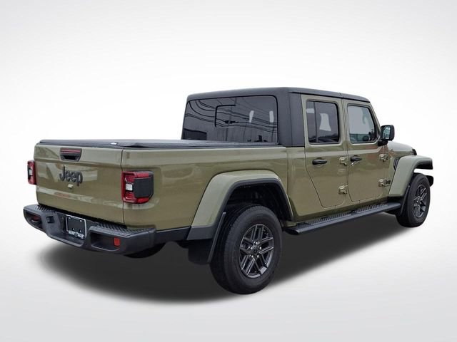 Used 2025 Jeep Gladiator Sport image 6