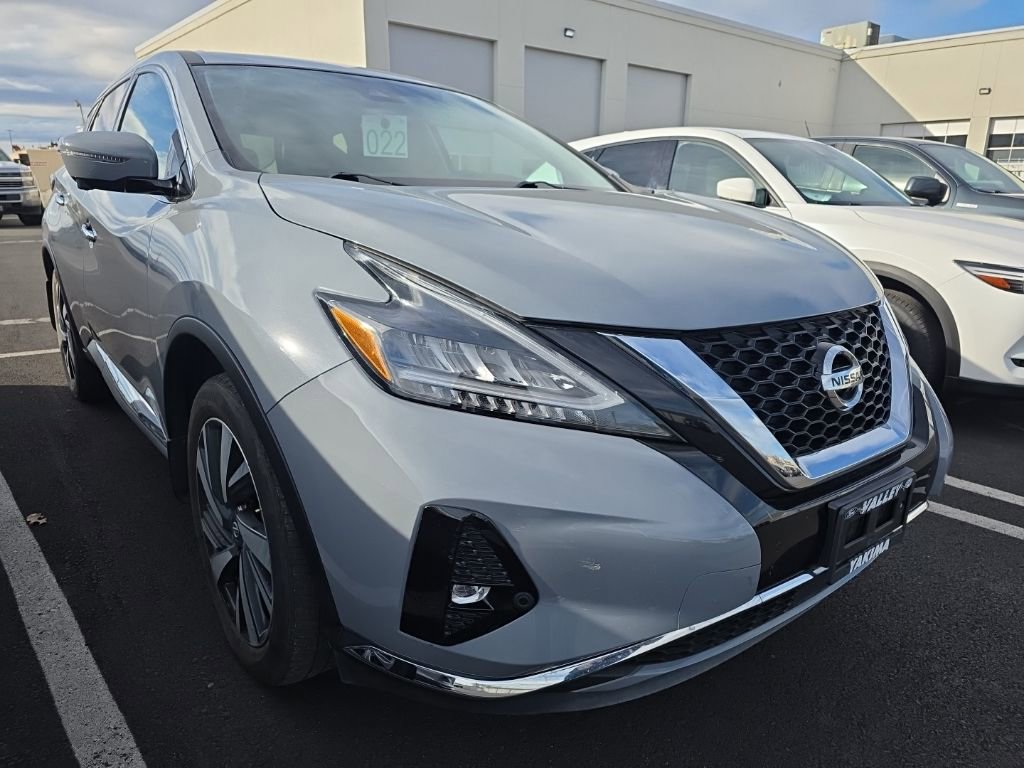Used 2022 Nissan Murano SL w/ SL Moonroof Package image 2