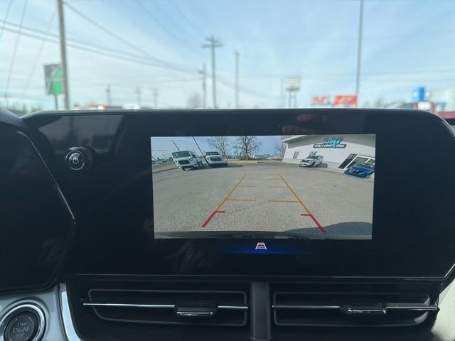 Used 2025 Chevrolet Trax LT w/ LT Convenience Package image 22