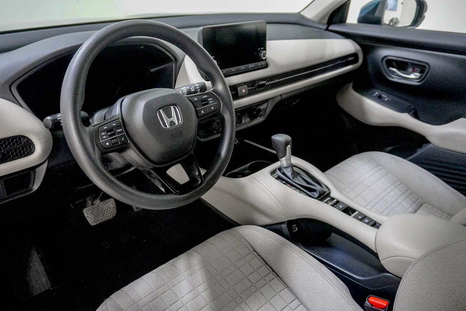 Used 2023 Honda HR-V LX image 20