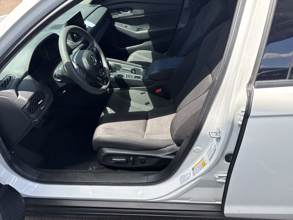 Used 2024 Honda Accord EX image 11
