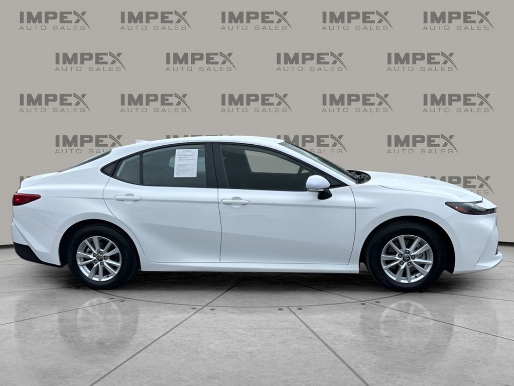 Used 2025 Toyota Camry LE FWD image 6
