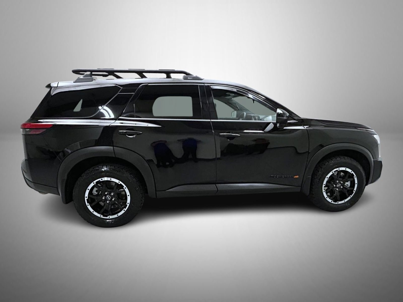 Used 2025 Nissan Pathfinder Rock Creek AWD/4WD image 4