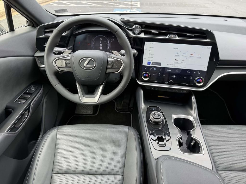 Used 2023 Lexus RZ 450e Premium w/ Technology Package AWD/4WD image 8