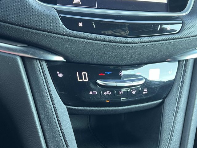 Certified 2024 Cadillac XT5 Luxury w/ LPO, Floor Liner Package AWD/4WD image 22
