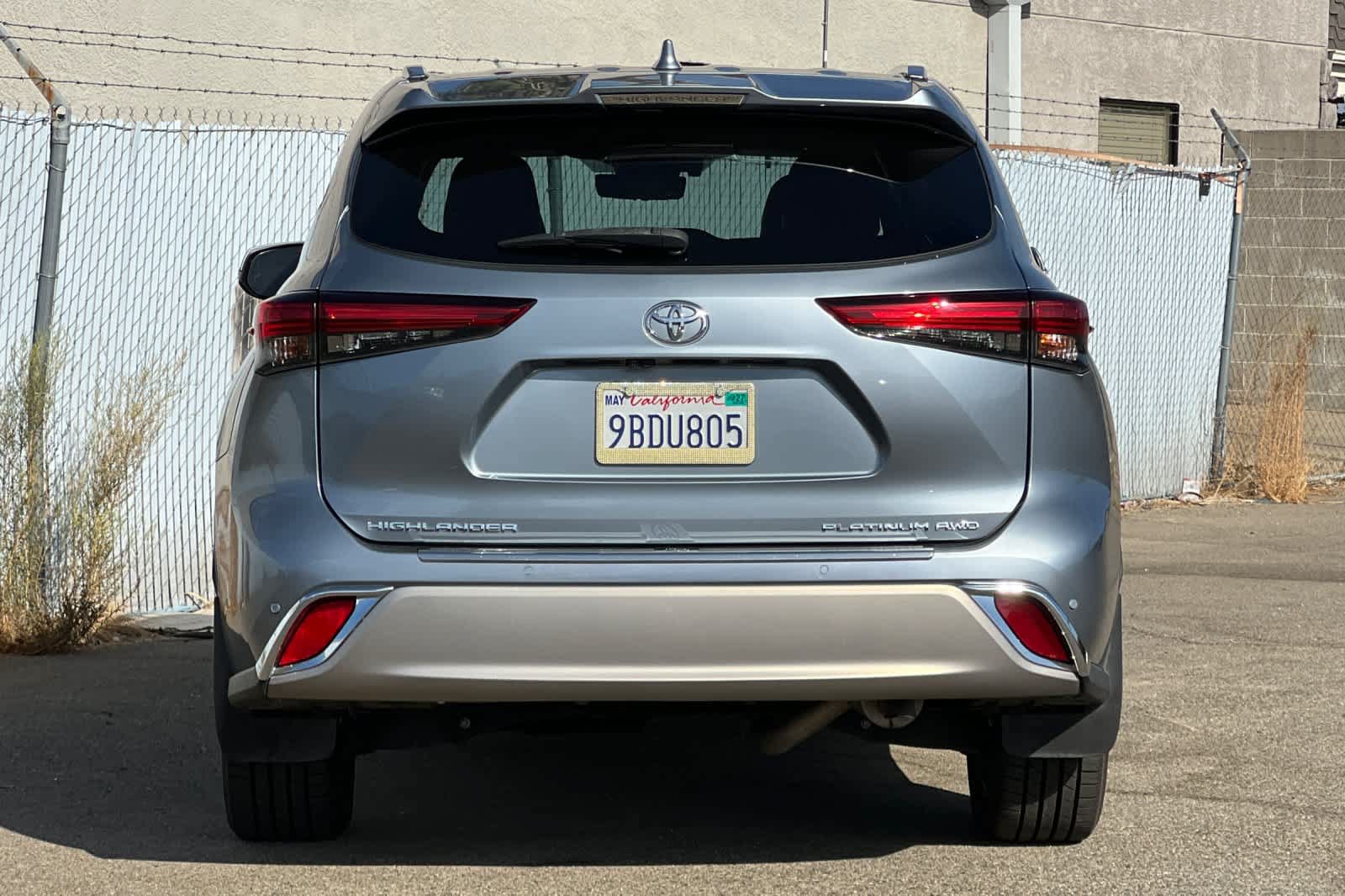 Used 2021 Toyota Highlander Platinum AWD/4WD image 4