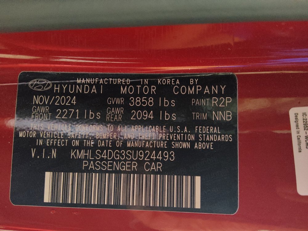 Used 2025 Hyundai Elantra SEL image 33