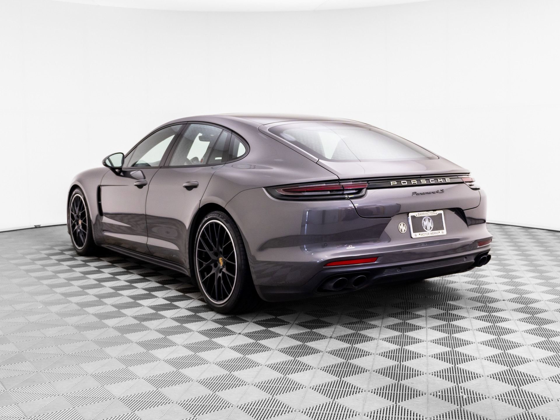 Used 2018 Porsche Panamera 4S AWD/4WD video 3