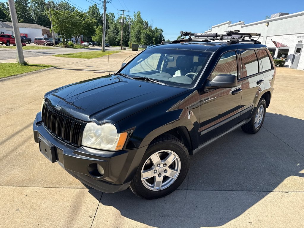 Used 2007 Jeep Grand Cherokee Laredo AWD/4WD image 1
