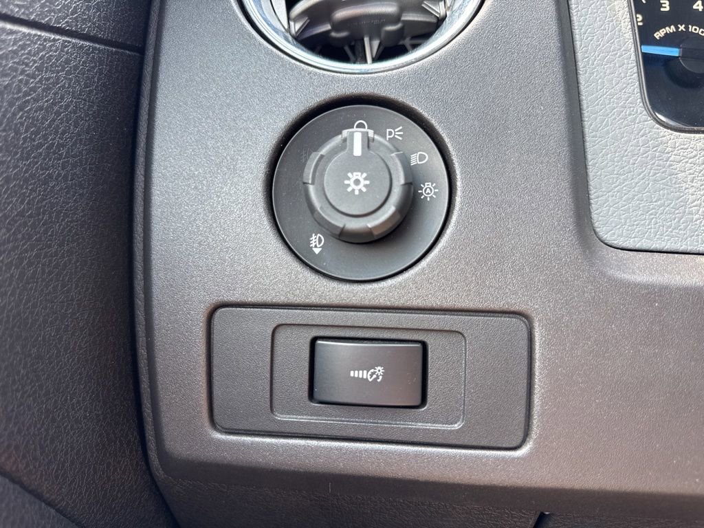 Used 2012 Ford F150 XLT w/ XLT Chrome Pkg AWD/4WD image 8
