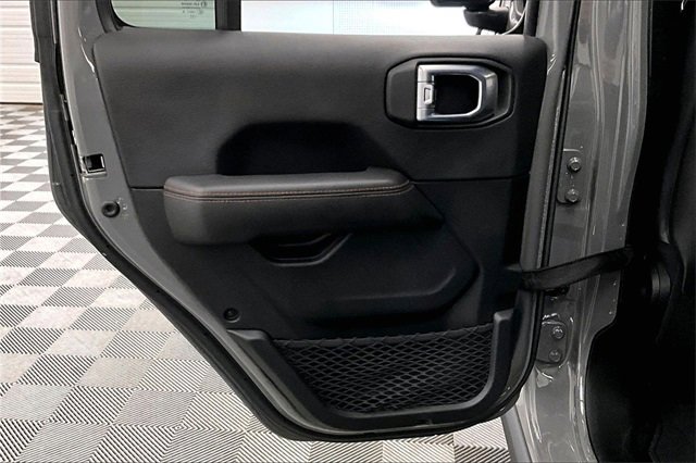 Used 2021 Jeep Gladiator Mojave image 18
