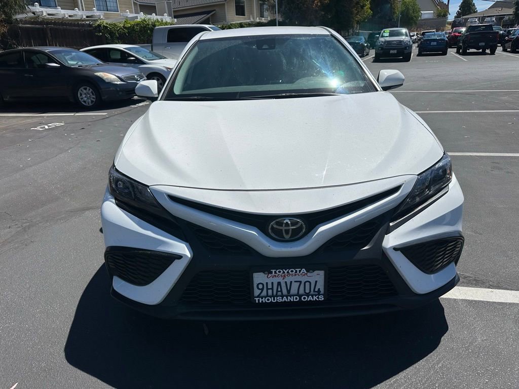 Used 2023 Toyota Camry SE FWD image 5