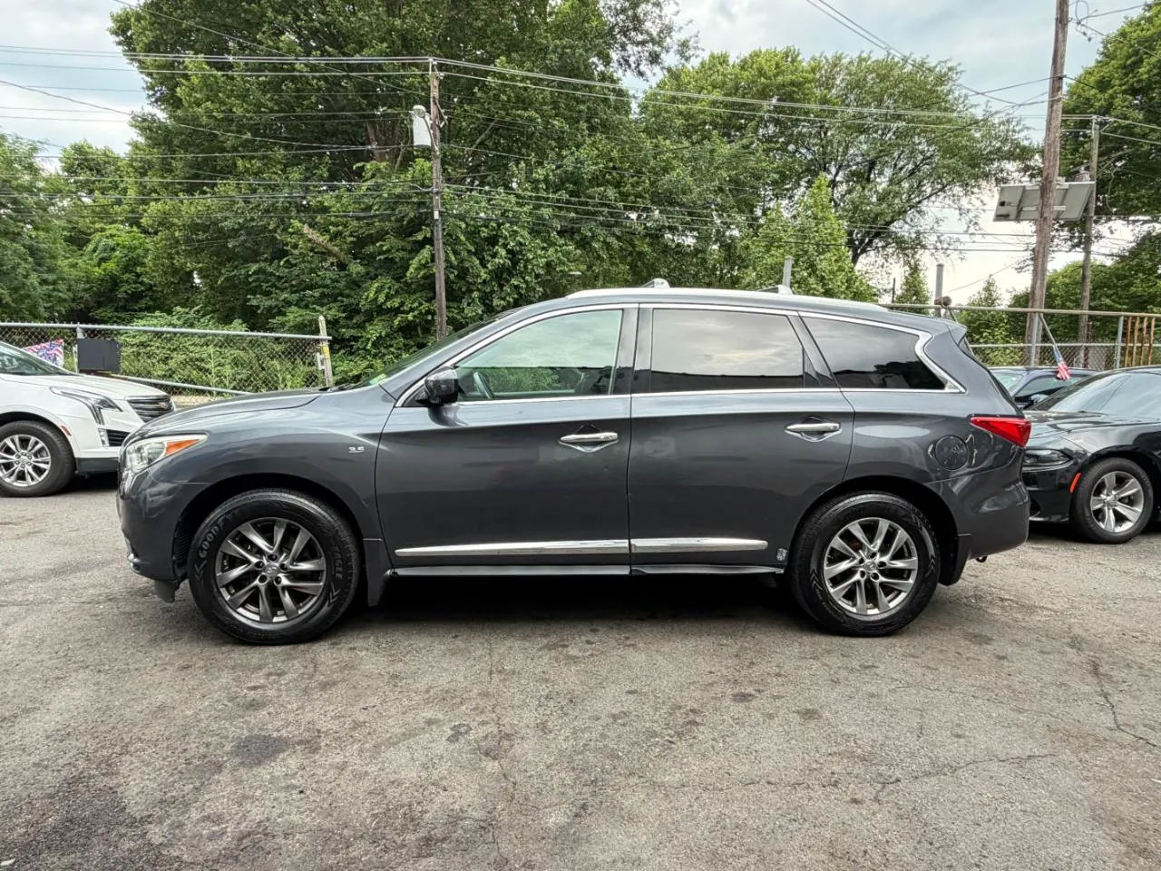 Used 2014 INFINITI QX60 Luxe w/ Premium Plus Package AWD/4WD image 4