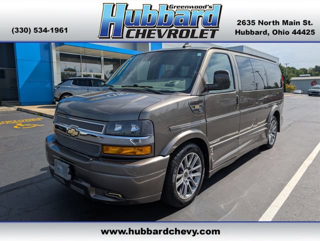 Used 2019 Chevrolet Express 2500 RWD image 1