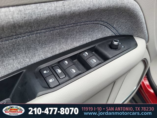 Used 2022 Jeep Compass Latitude FWD image 20
