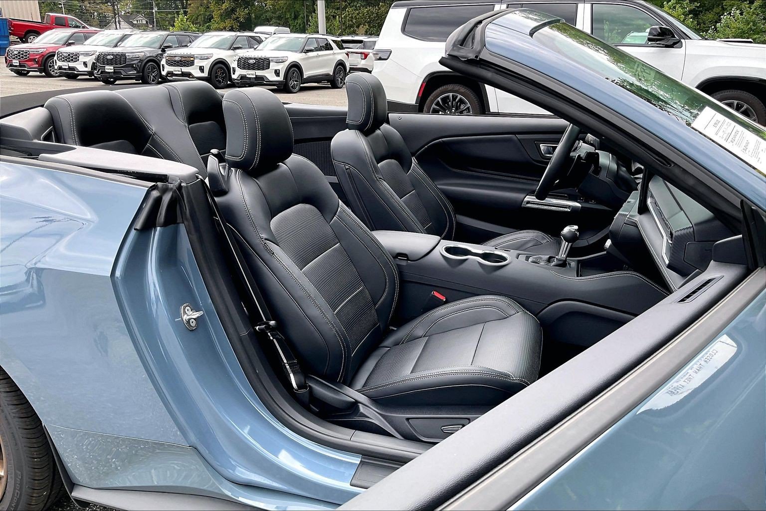 Used 2025 Ford Mustang GT Premium RWD image 7
