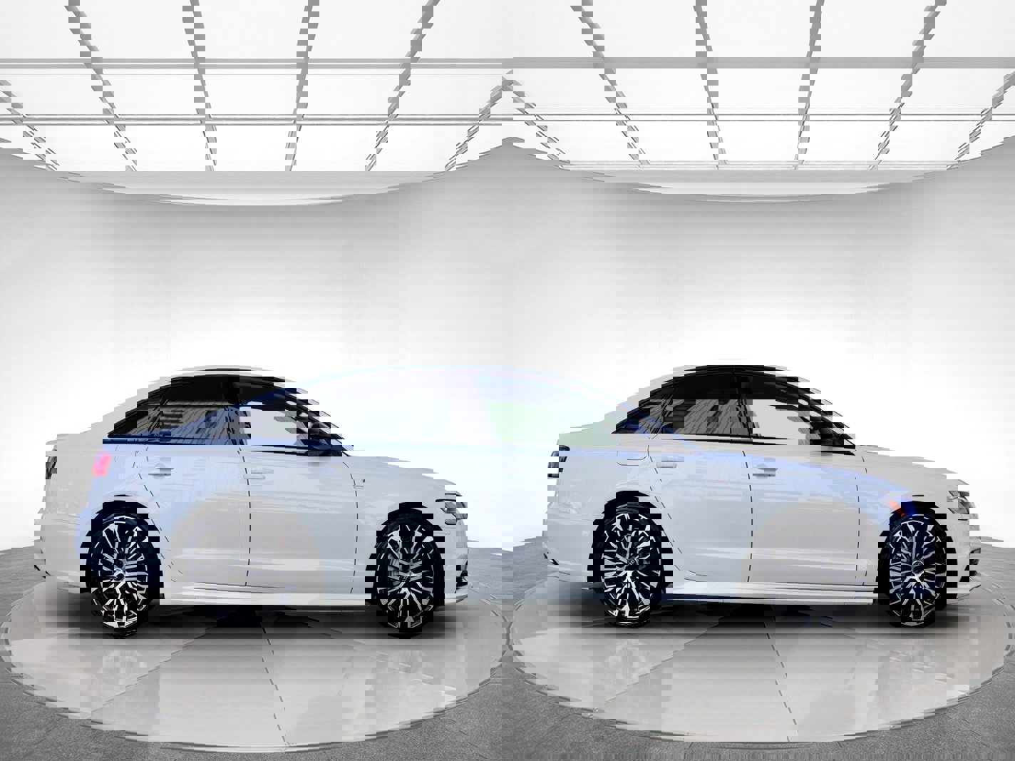 Used 2018 Audi A6 2.0T Premium w/ 20" Black Optic Wheel Package image 4