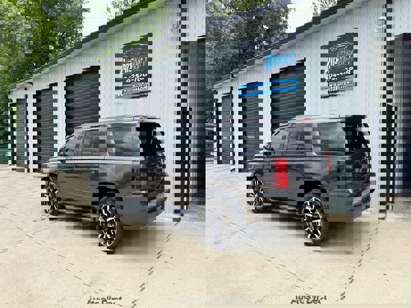 Used 2018 Chevrolet Tahoe Premier AWD/4WD image 9