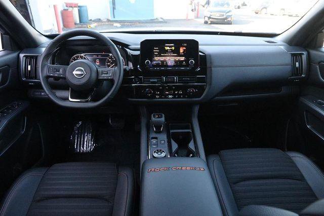 Used 2025 Nissan Pathfinder Rock Creek image 23