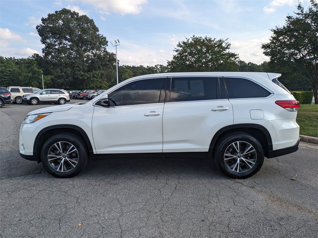 Used 2019 Toyota Highlander LE image 7