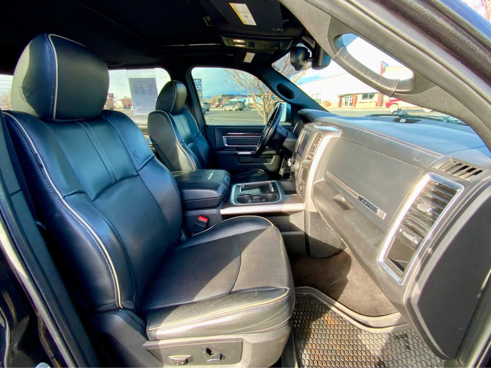 Used 2018 RAM 1500 Limited image 24