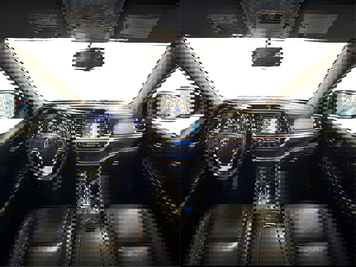 Used 2015 Toyota Highlander Limited image 28