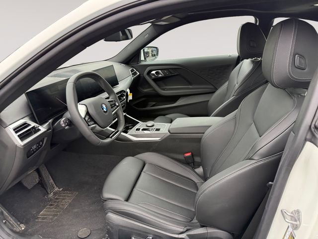 Certified 2025 BMW 230i xDrive Coupe w/ Convenience Package image 9