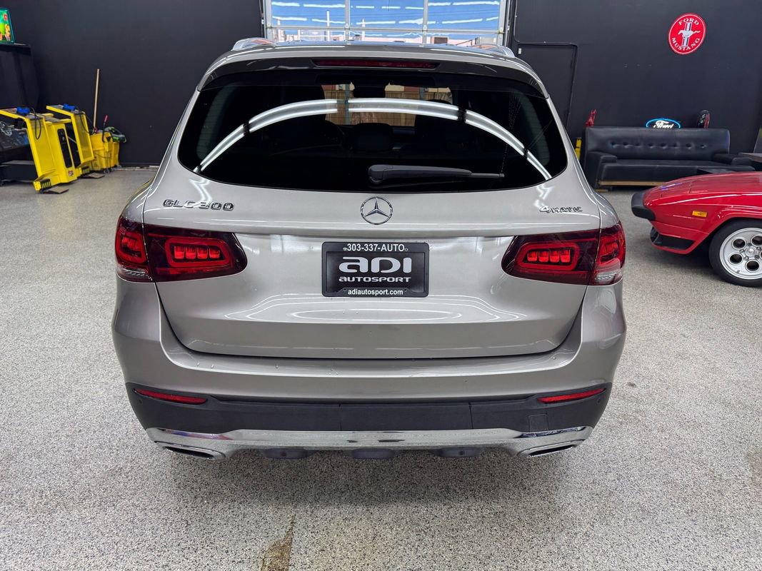 Used 2021 Mercedes-Benz GLC 300 4MATIC image 5