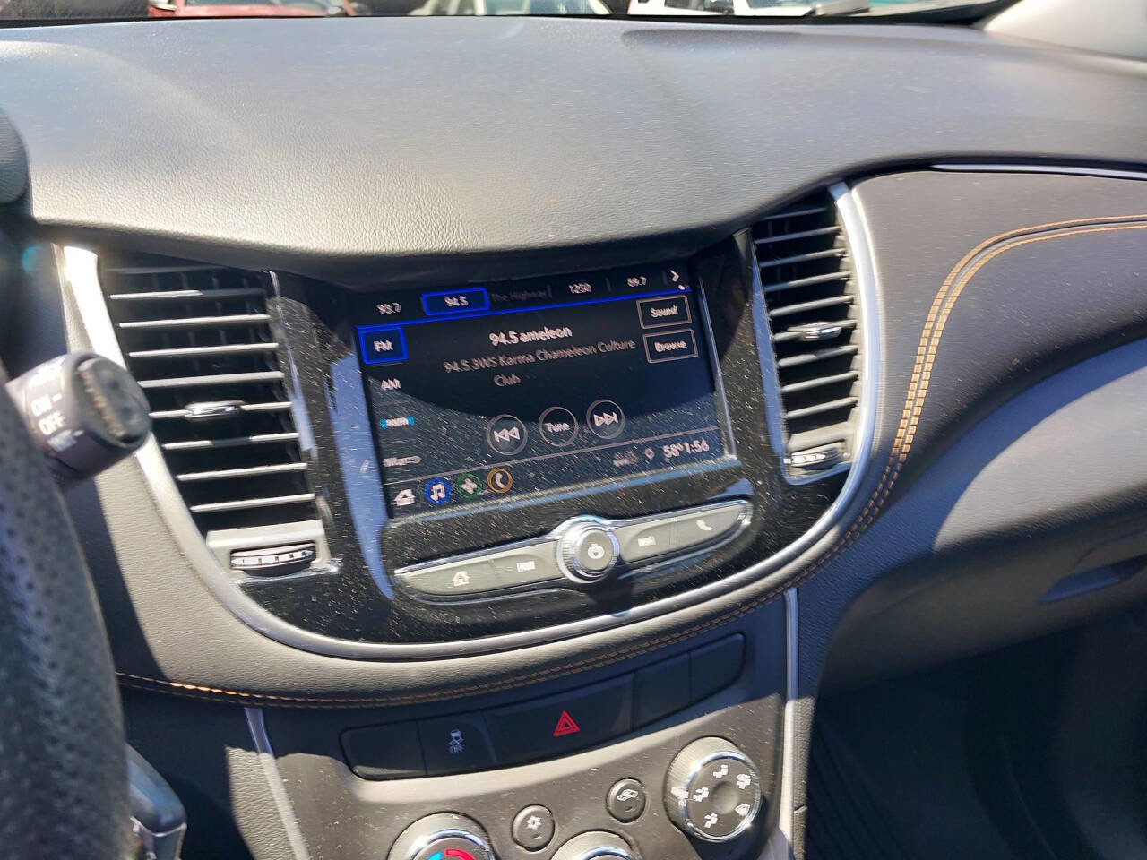 Used 2022 Chevrolet Trax LS w/ Tint and Cruise Package image 18