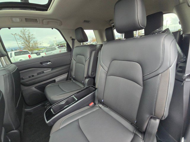 New 2026 Nissan Pathfinder SL image 22