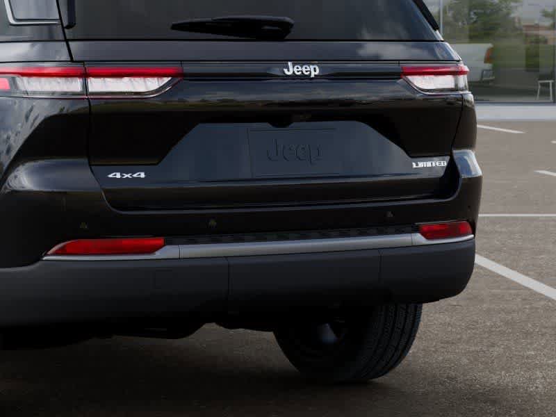 New 2026 Jeep Grand Cherokee Limited w/ Limited Altitude Package AWD/4WD image 13