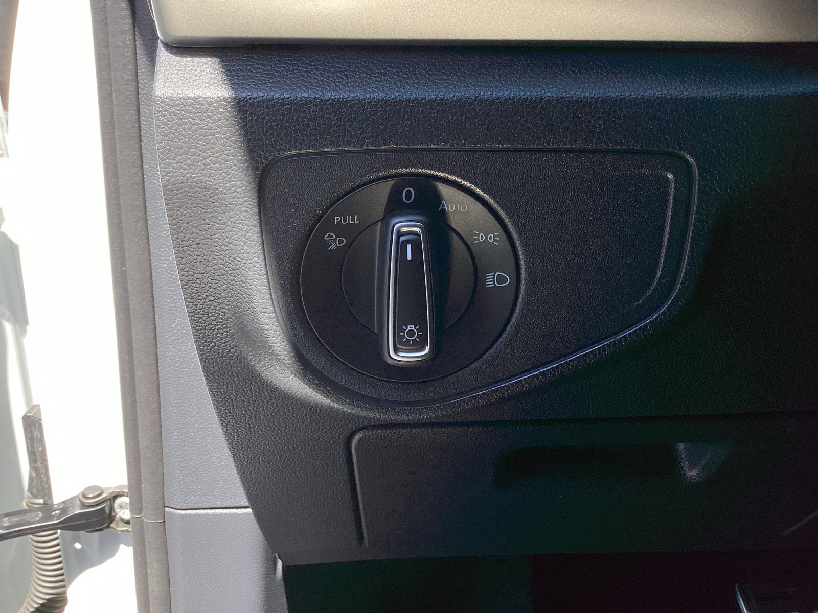 Used 2023 Volkswagen Atlas SEL Premium image 35