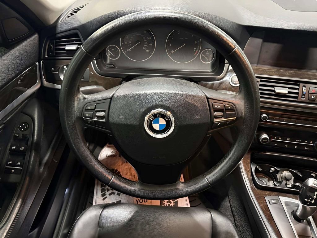 Used 2011 BMW 528i Sedan RWD image 22