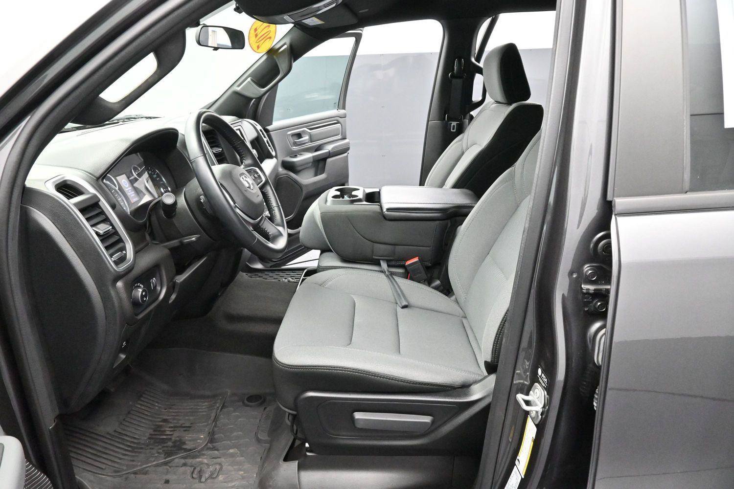 Used 2022 RAM 1500 Big Horn AWD/4WD image 11