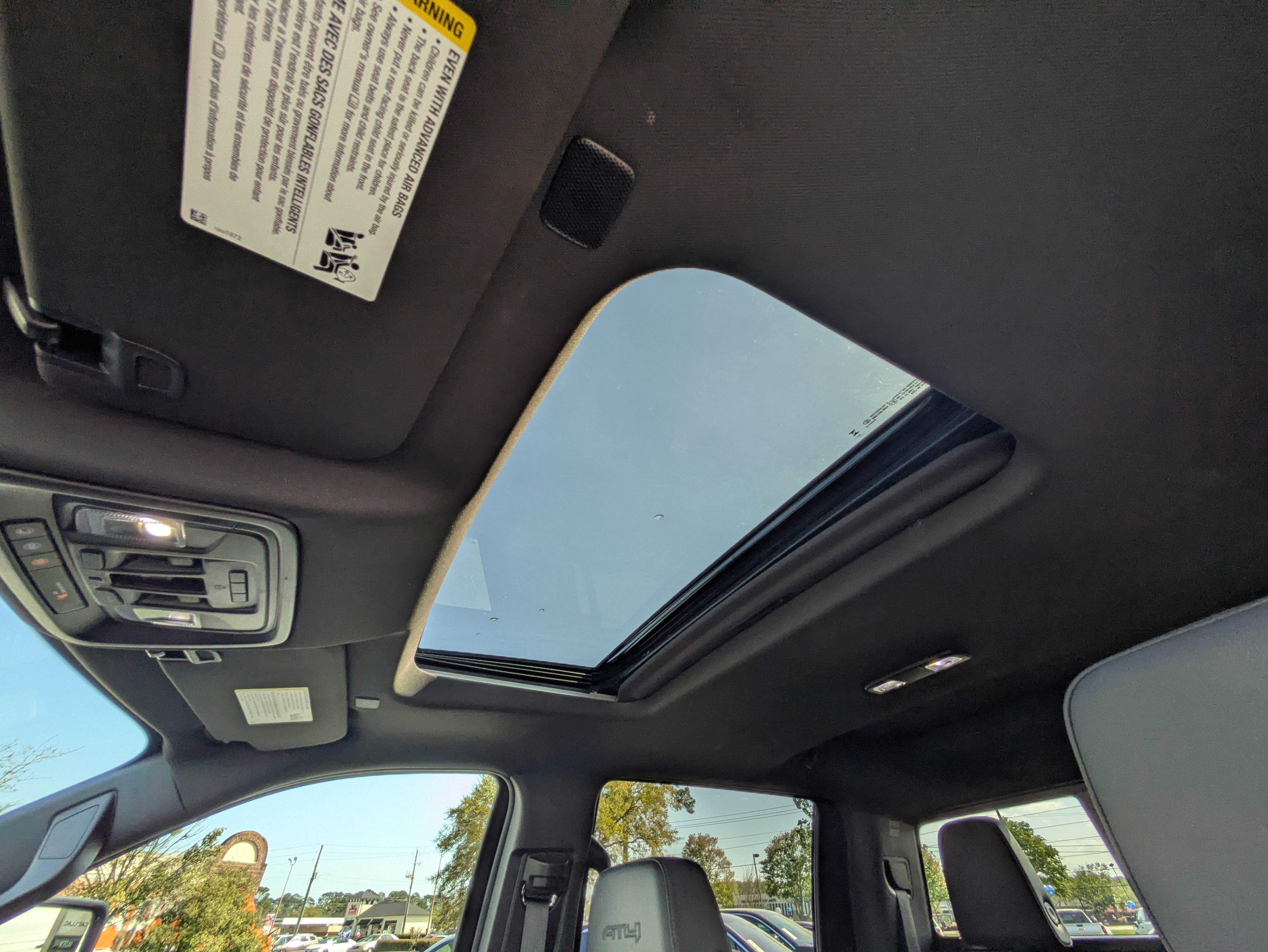 Used 2024 GMC Sierra 1500 AT4 w/ Technology Package image 12