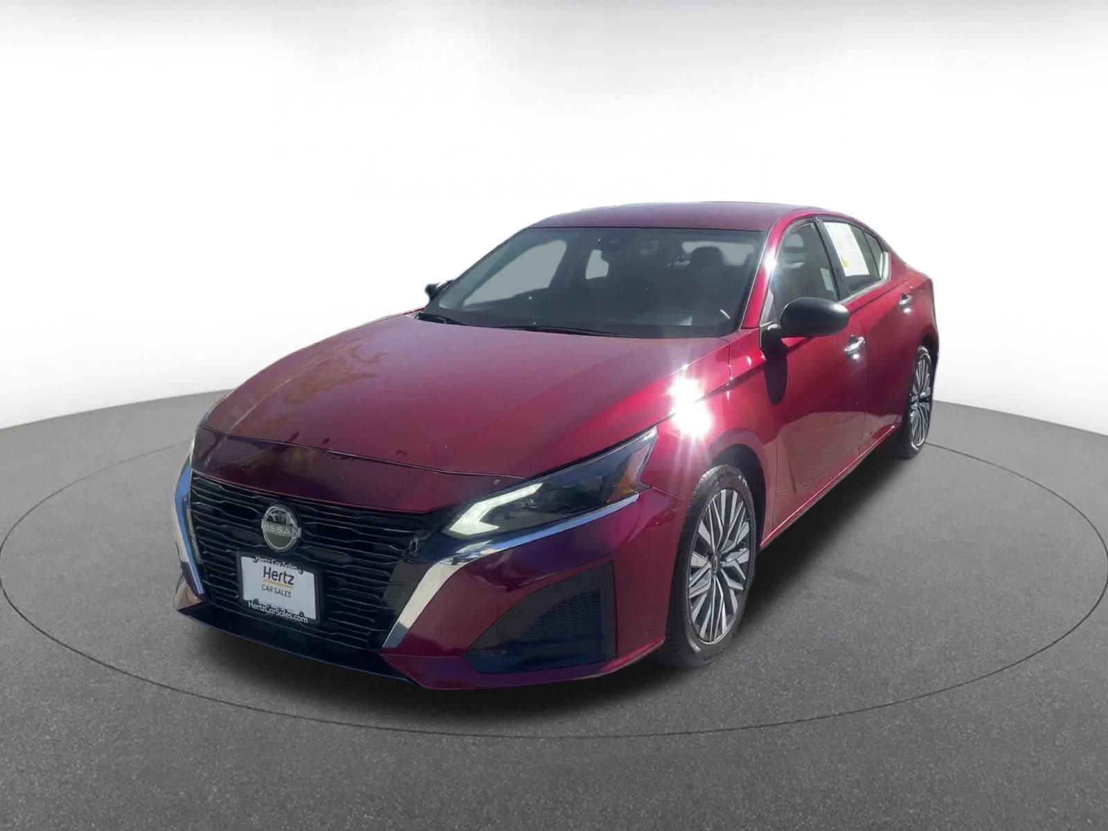 Used 2025 Nissan Altima 2.5 SV FWD image 6