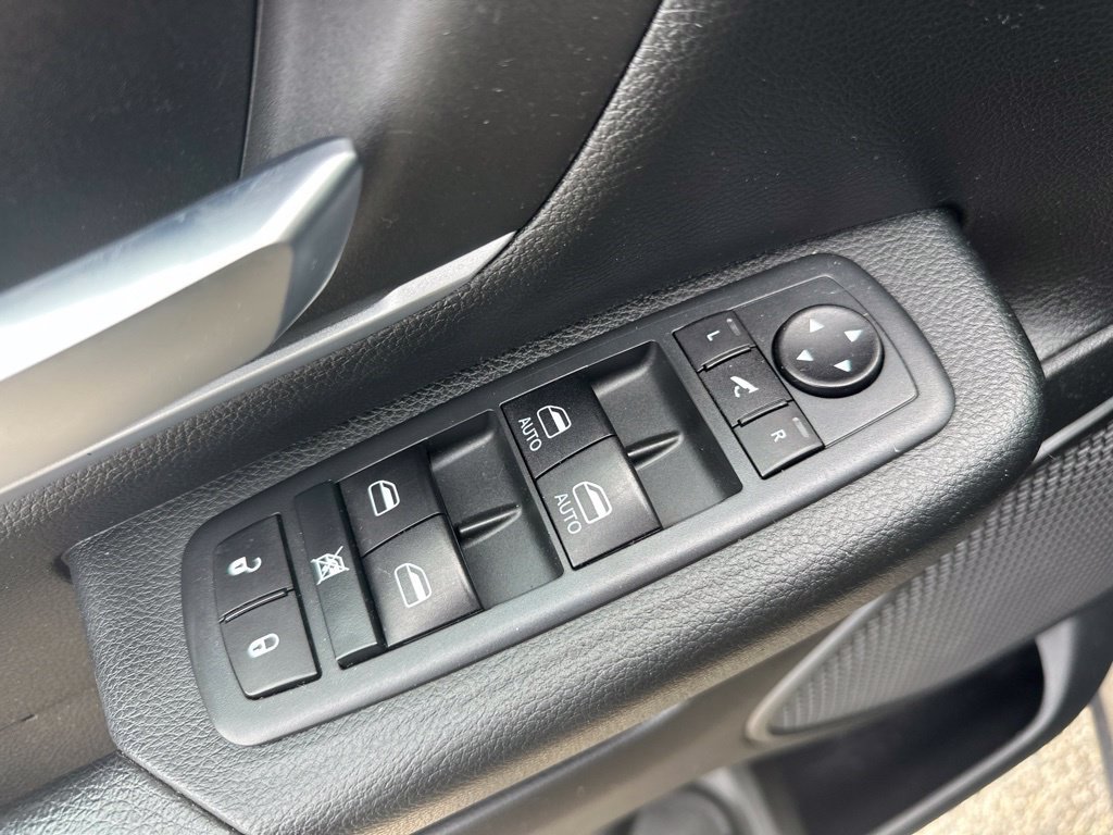 Used 2020 RAM 1500 Big Horn AWD/4WD image 16