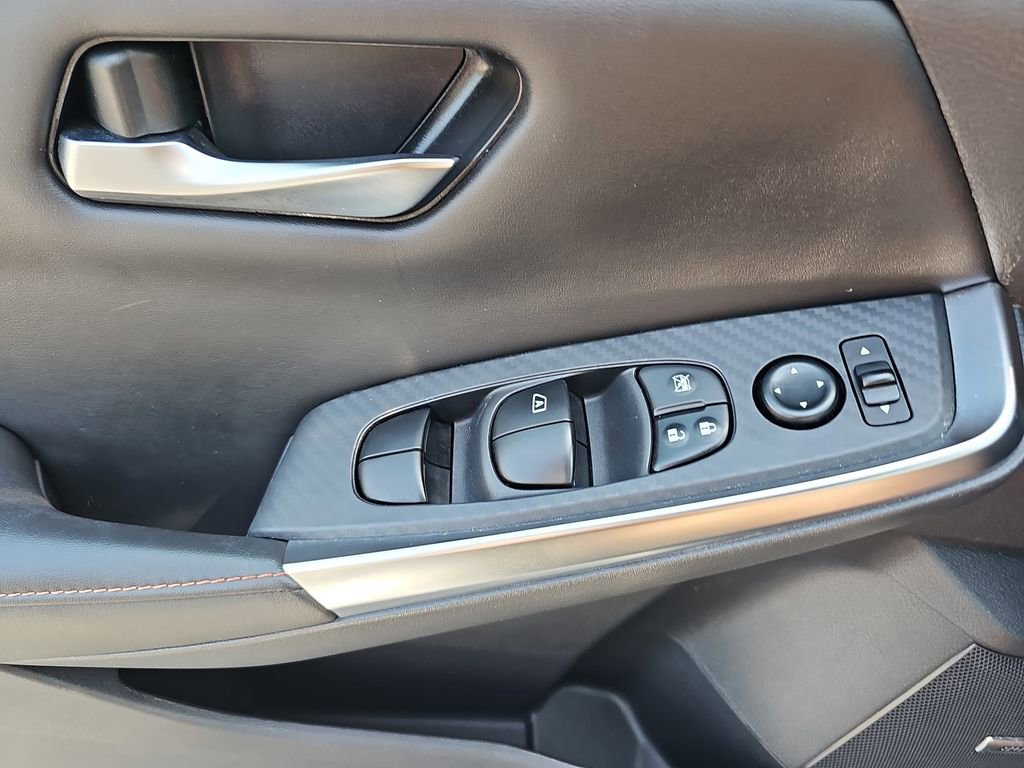Used 2022 Nissan Sentra SR w/ SR Premium Package FWD image 32